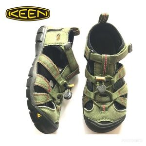 Keen Newport H2, dark green, boys 2 1/2